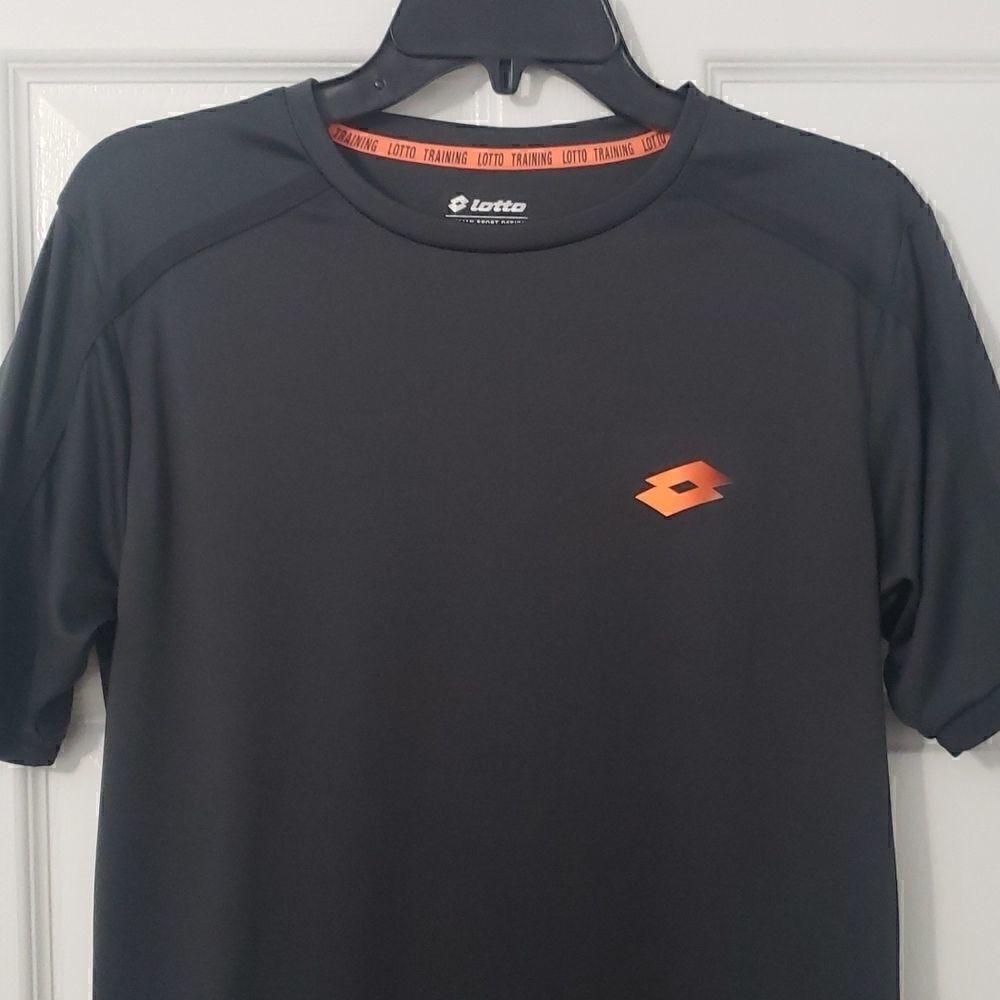 Lotto Training Grey Workout Shirt. Men's Small